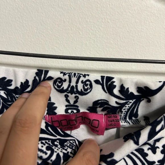 Boohoo  Blue & White Mini Skirt - Picture 3 of 3